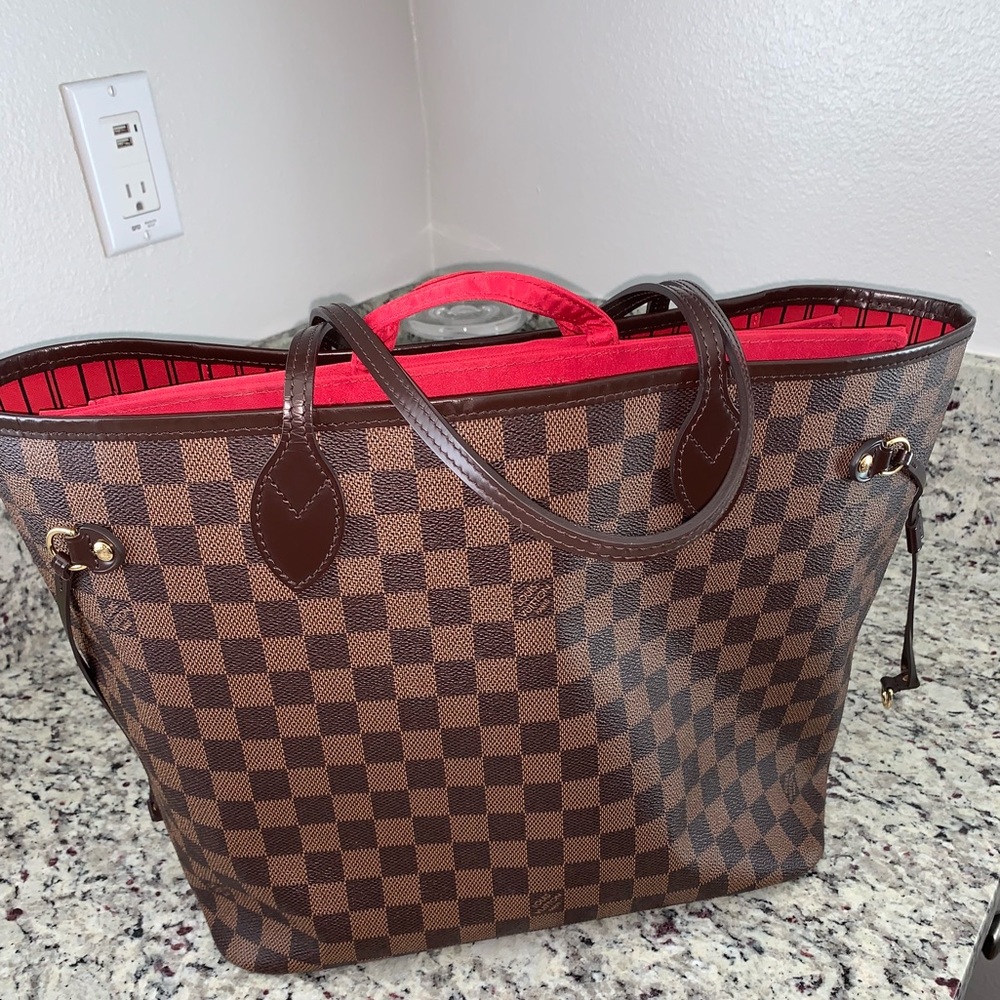 Louis Vuitton Neverfull MM